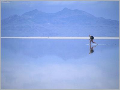 تصویر شماره 17 از آلبوم تصویر زمینه نمکزار بونویل (Bonneville Salt Flats)