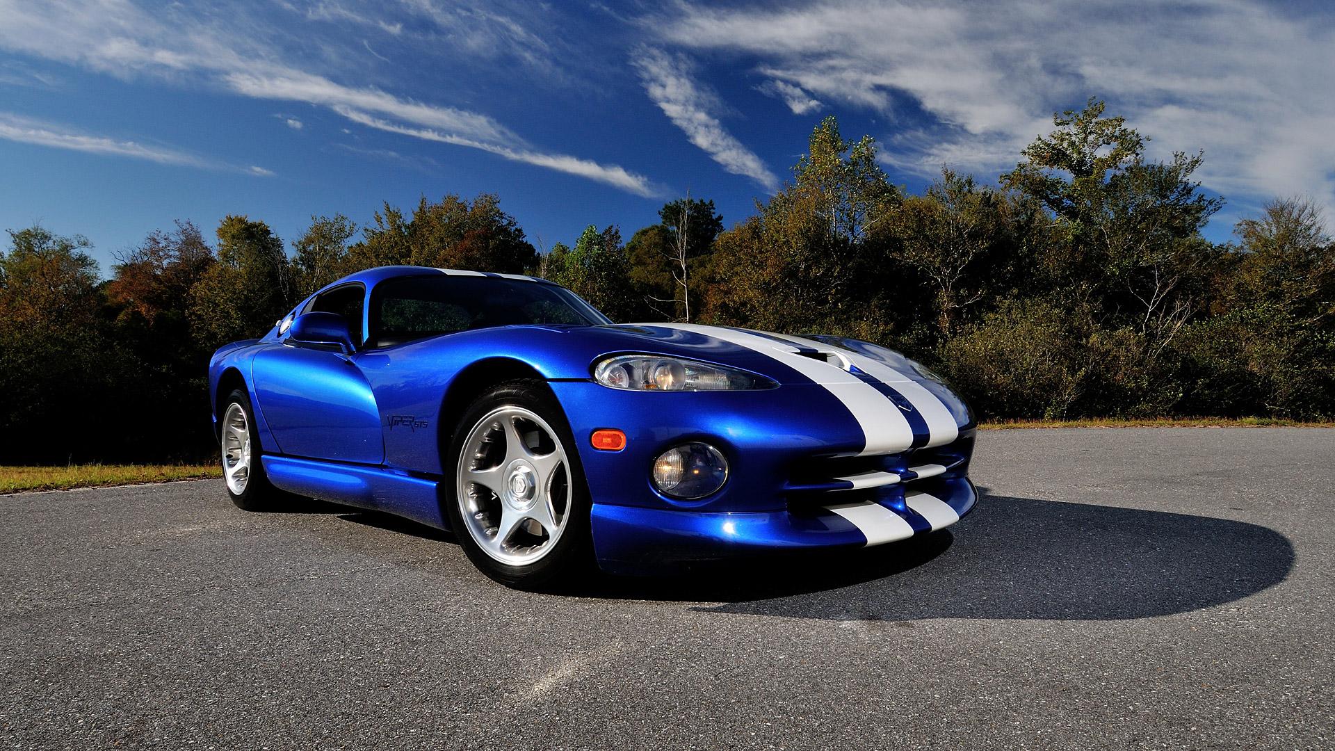 دوج وایپر (Dodge Viper)