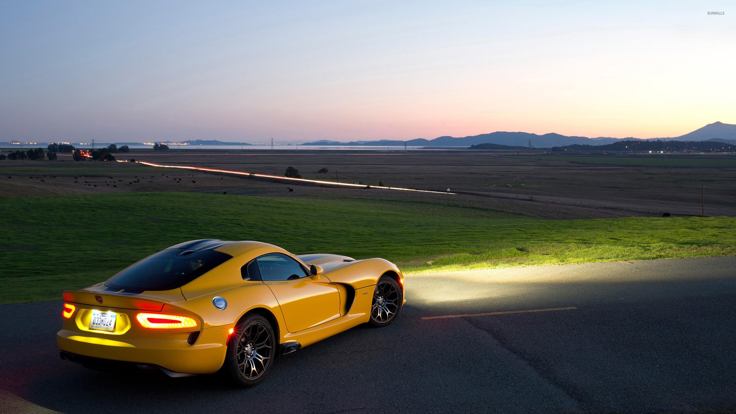 دوج وایپر (Dodge Viper)