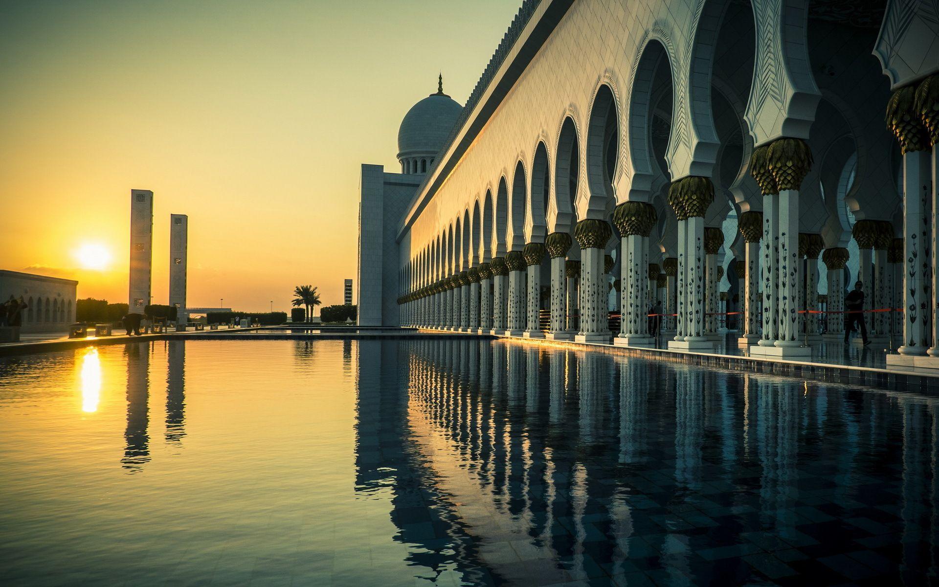 ابوظبی (Abu Dhabi)