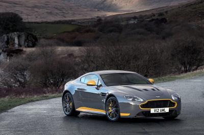 تصویر شماره 40 از آلبوم تصویر زمینه استون مارتین (aston martin v8 vantage)