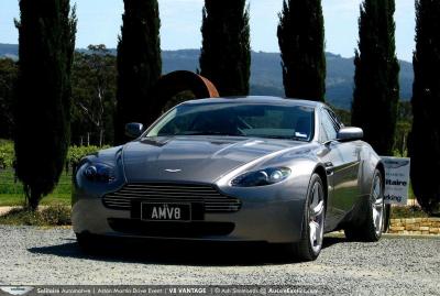 تصویر شماره 50 از آلبوم تصویر زمینه استون مارتین (aston martin v8 vantage)