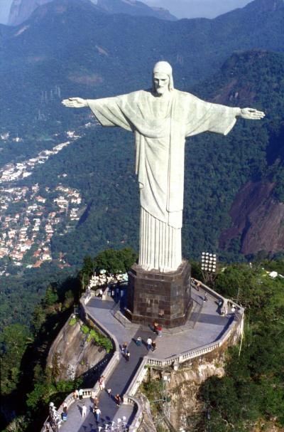 تصویر شماره 45 از آلبوم تصویر زمینه تندیس مسیح (Christ the Redeemer)