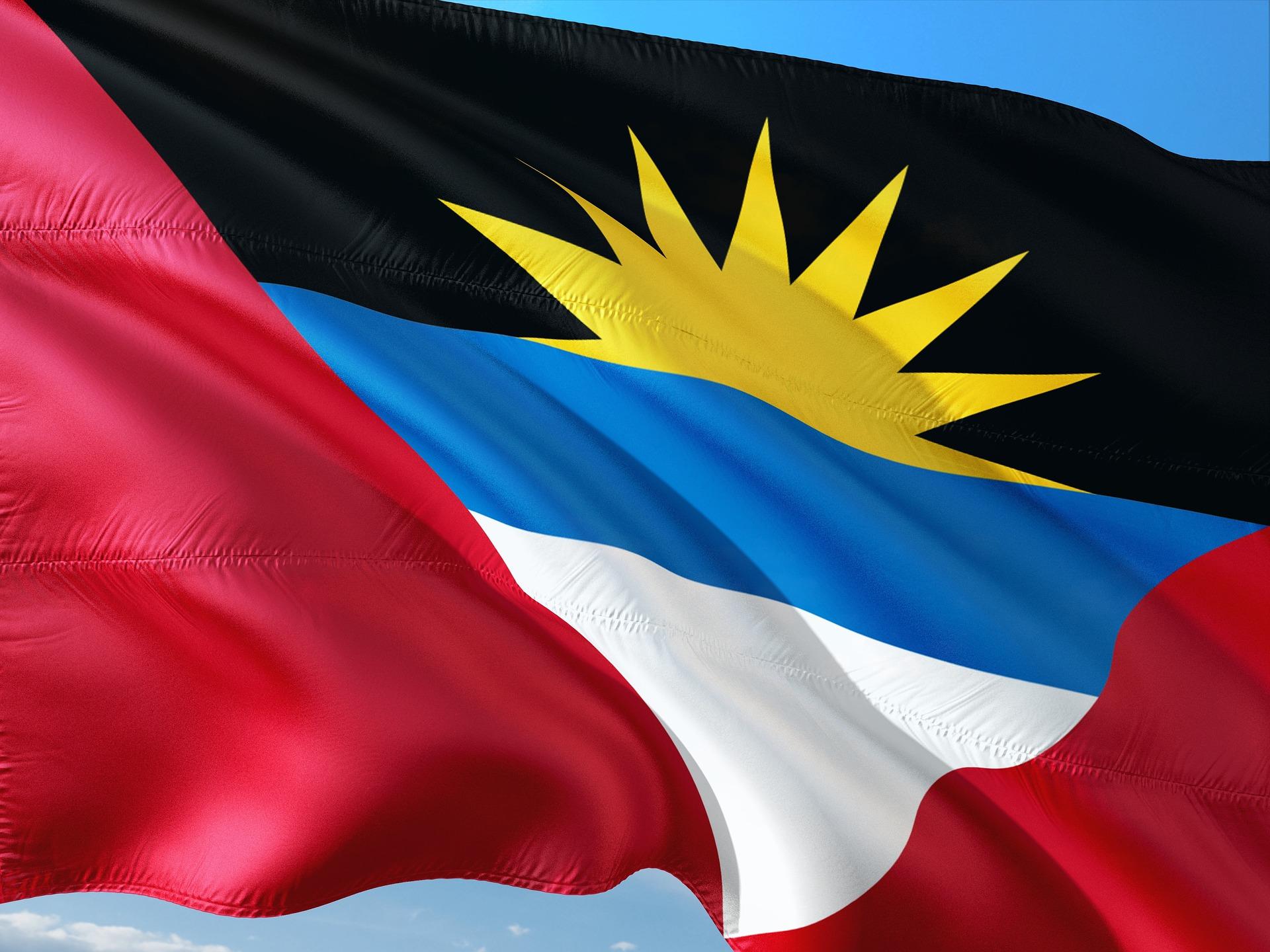 پرچم آنتیگوا و باربودا (Flag of Antigua and Barbuda)